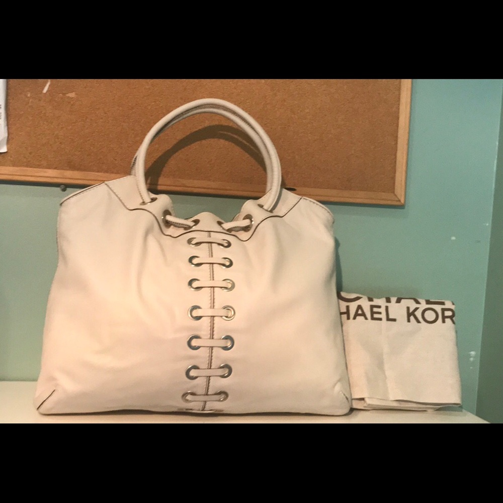 Michael Kors Astor Grommet Drawstring XL Tote Bag